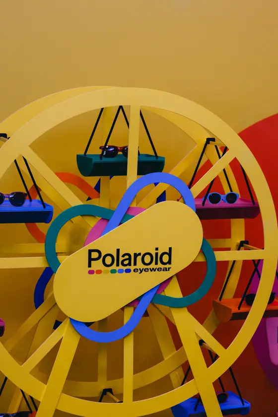 Вечеринка у бассейна Polaroid Party